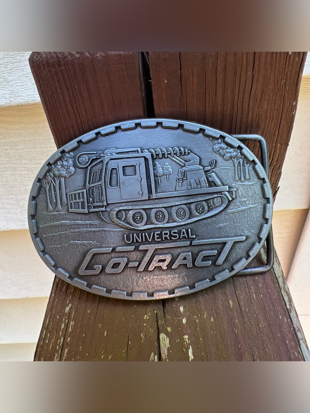 UNIVERSAL GO-TRACT Rustic Advertisement SilverTone Streetwear Casual Belt Buckle